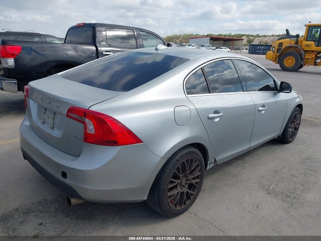 2013 VOLVO S60 YV1612FS3D2175472 Photo 3