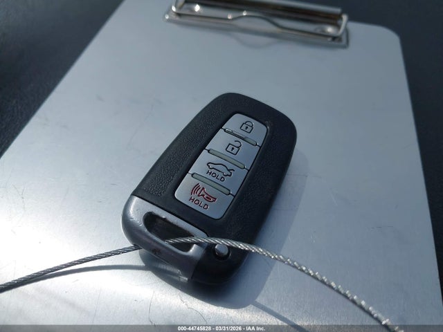 44745828 :رقم المزاد ، KMHGC4DE1AU100133 vin ، 2010 Hyundai Genesis 3.8 مزاد بيع
