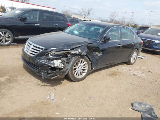 44745828 :رقم المزاد ، KMHGC4DE1AU100133 vin ، 2010 Hyundai Genesis 3.8 مزاد بيع