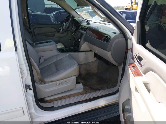Продажа на аукционе авто 2010 Gmc Yukon Xl 1500 Slt, vin: 1GKUKKE37AR206296, номер лота: 44745847