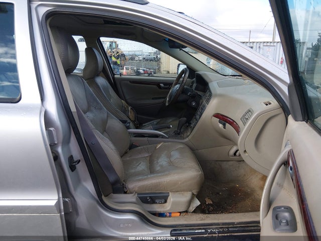 2003 Volvo Xc70 2.5t მანქანა იყიდება აუქციონზე, vin: YV1SZ59H531113150, აუქციონის ნომერი: 44745866