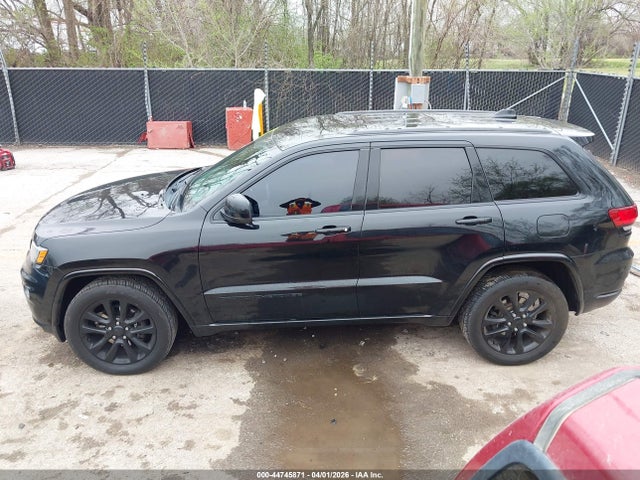 2017 Jeep Grand Cherokee Altitude 4x4 მანქანა იყიდება აუქციონზე, vin: 1C4RJFAG1HC751721, აუქციონის ნომერი: 44745871