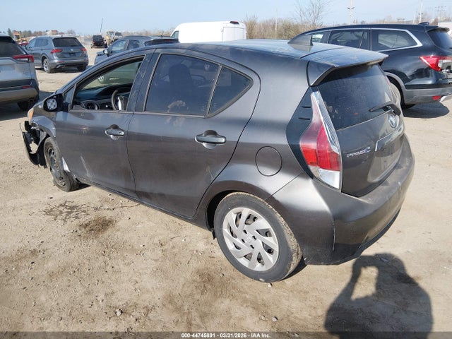 JTDKDTB32F1103249 Toyota Prius C One