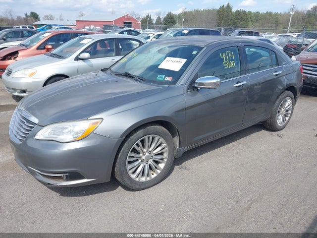 44745900 :رقم المزاد ، 1C3CCBCGXCN277839 vin ، 2012 Chrysler 200 Limited مزاد بيع