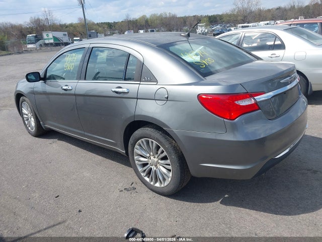 44745900 :رقم المزاد ، 1C3CCBCGXCN277839 vin ، 2012 Chrysler 200 Limited مزاد بيع