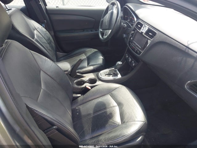 44745900 :رقم المزاد ، 1C3CCBCGXCN277839 vin ، 2012 Chrysler 200 Limited مزاد بيع