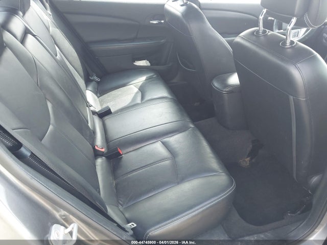 44745900 :رقم المزاد ، 1C3CCBCGXCN277839 vin ، 2012 Chrysler 200 Limited مزاد بيع