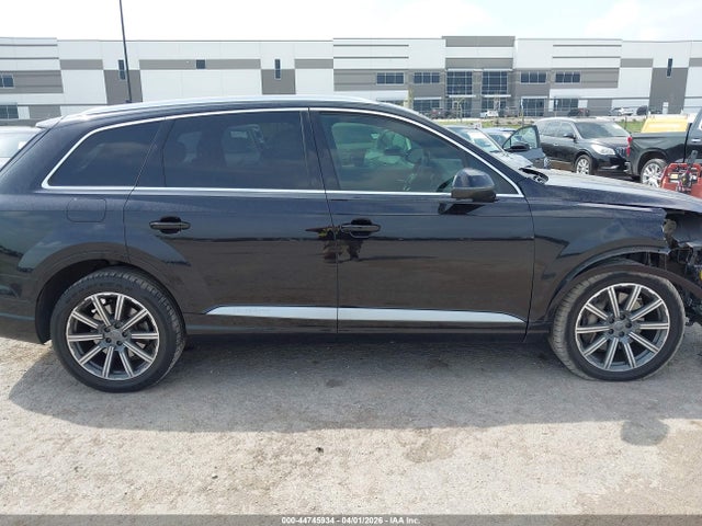 Продажа на аукционе авто 2018 Audi Q7 3.0t Premium, vin: WA1VAAF72JD038900, номер лота: 44745934