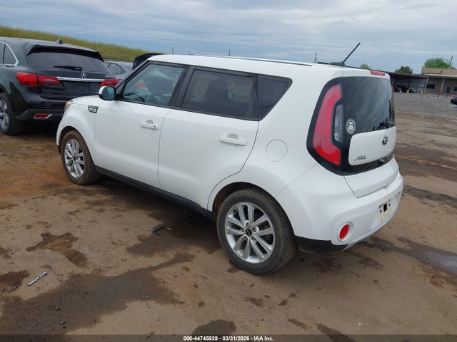2018 KIA SOUL KNDJP3A51J7604662 Photo 2
