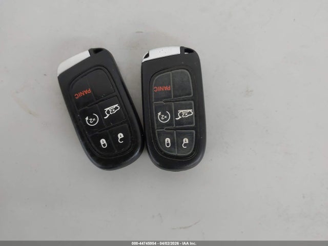 44745954 :رقم المزاد ، 1C4PJMCS6GW256148 vin ، 2016 Jeep Cherokee Latitude مزاد بيع