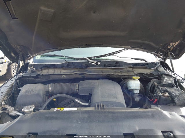 2019 Ram 1500 Classic Warlock  4x4 6'4 Box მანქანა იყიდება აუქციონზე, vin: 1C6RR7GG3KS683013, აუქციონის ნომერი: 44745960