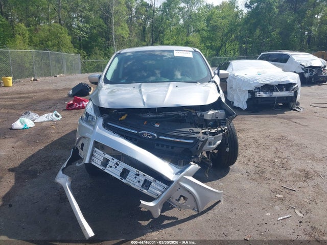 44746001 :رقم المزاد ، 1FMCU0G77GUA96860 vin ، 2016 Ford Escape Se مزاد بيع