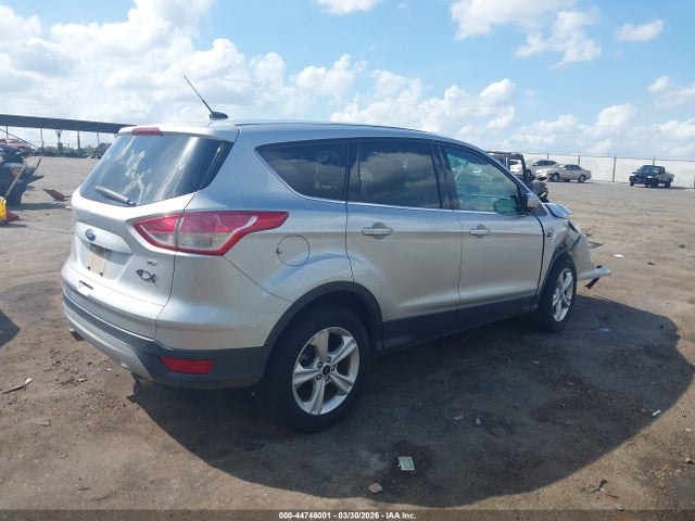 44746001 :رقم المزاد ، 1FMCU0G77GUA96860 vin ، 2016 Ford Escape Se مزاد بيع