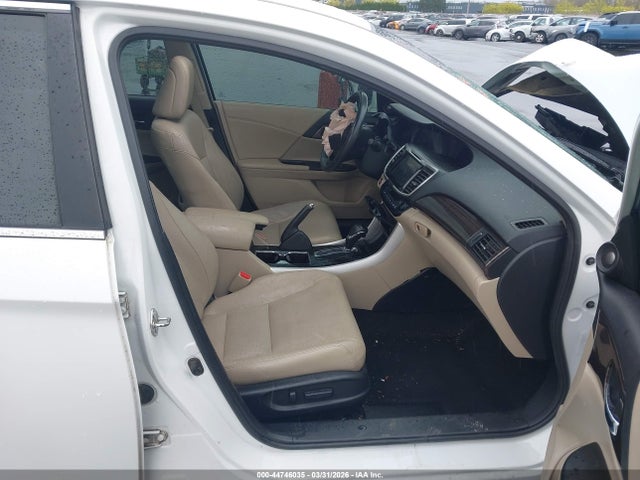 Продажа на аукционе авто 2016 Honda Accord Ex-l, vin: 1HGCR2F84GA090545, номер лота: 44746035