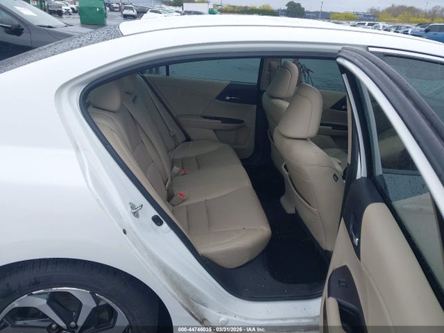 Продажа на аукционе авто 2016 Honda Accord Ex-l, vin: 1HGCR2F84GA090545, номер лота: 44746035
