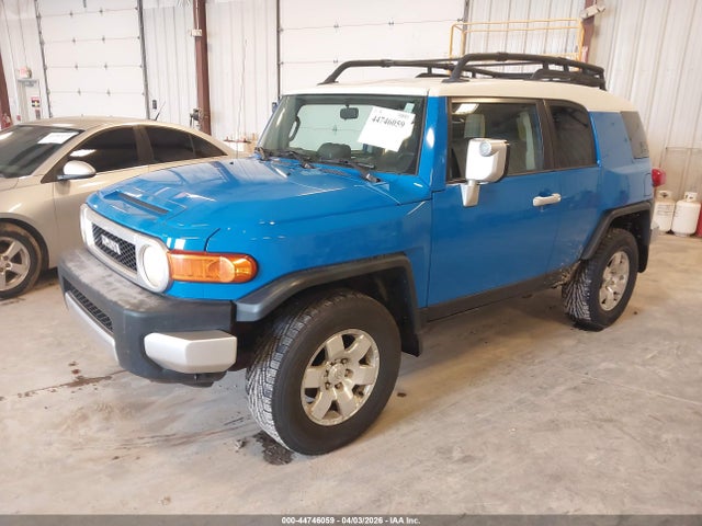 2007 TOYOTA FJ CRUISER JTEBU11F170057173 Photo 1