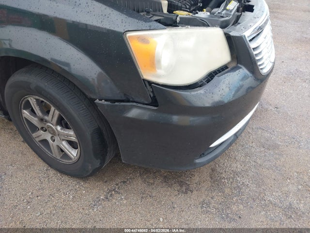2012 Chrysler Town & Country Touring მანქანა იყიდება აუქციონზე, vin: 2C4RC1BG1CR286711, აუქციონის ნომერი: 44746082
