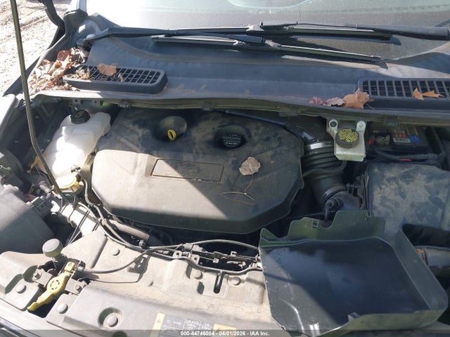 1FMCU9J9XFUC21217 Ford Escape Titanium