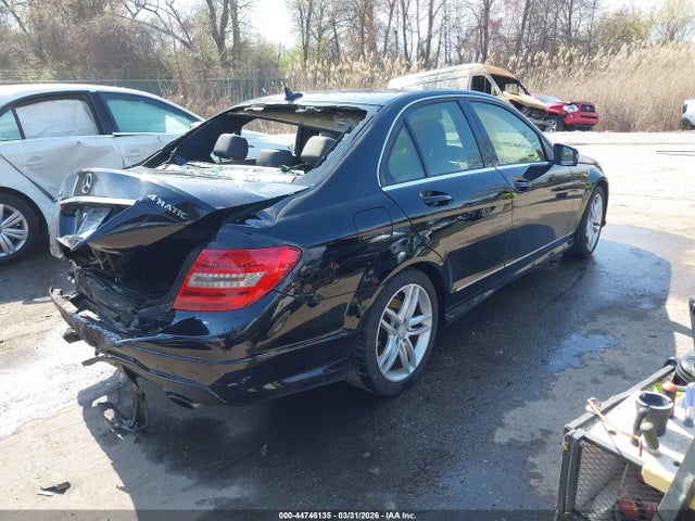 Aukcja sprzedaży 2014 Mercedes-benz C 300 Sport 4matic, vin: WDDGF8AB8EG223533, numer aukcji: 44746135