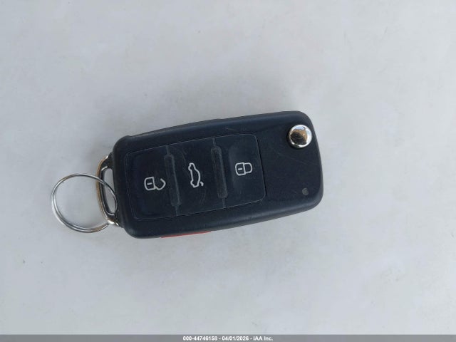 Aukcja sprzedaży 2013 Volkswagen Beetle 2.5l, vin: 3VWJP7AT4DM670457, numer aukcji: 44746158