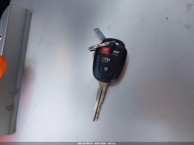 5YFBURHE5JP837884 Toyota COROLLA LE