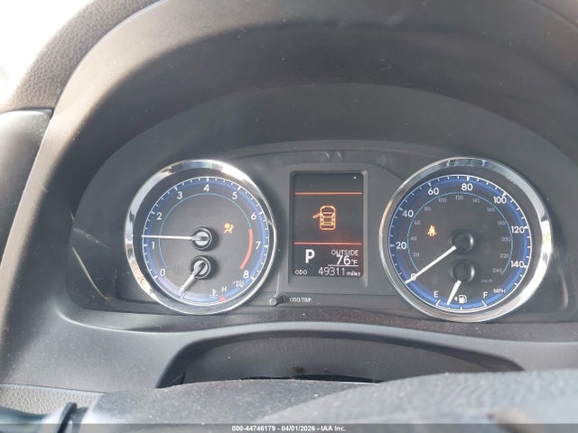 5YFBURHE5JP837884 Toyota COROLLA LE