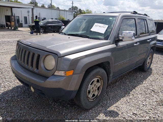 44746192 :رقم المزاد ، 1C4NJPBA9ED505777 vin ، 2014 Jeep Patriot Sport مزاد بيع