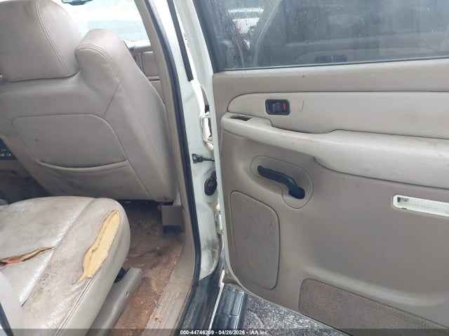 44746209 :رقم المزاد ، 3GNFK16Z83G288261 vin ، 2003 Chevrolet Suburban 1500 Lt مزاد بيع