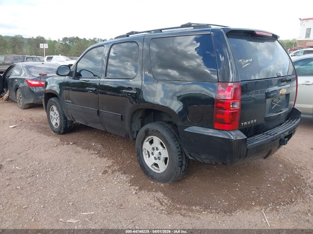 2013 CHEVROLET TAHOE 1GNSCBE00DR106154 Photo 2