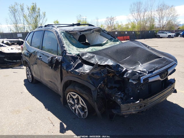 Продаж на аукціоні авто 2019 Subaru Forester Premium, vin: JF2SKAGC6KH463310, номер лоту: 44746246