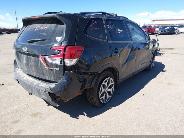 Продаж на аукціоні авто 2019 Subaru Forester Premium, vin: JF2SKAGC6KH463310, номер лоту: 44746246