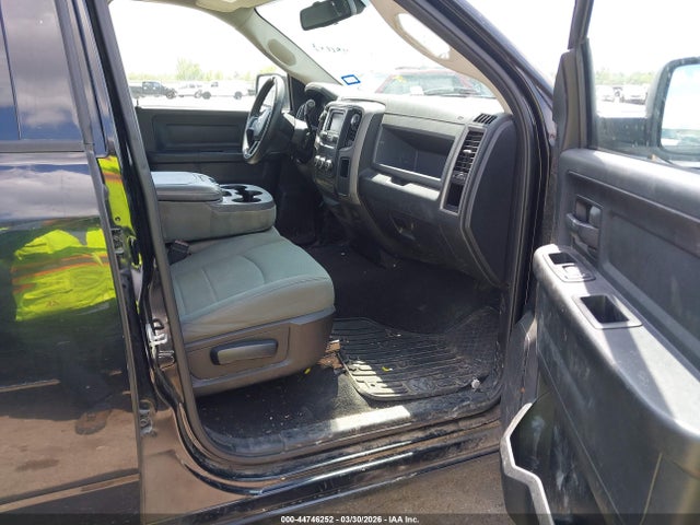 44746252 :رقم المزاد ، 1C6RR6FTXES458603 vin ، 2014 Ram 1500 Express مزاد بيع