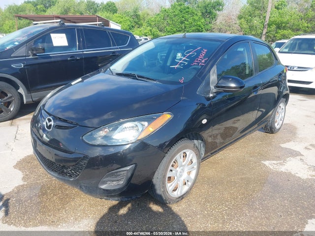44746266 :رقم المزاد ، JM1DE1HZ2B0106688 vin ، 2011 Mazda Mazda2 Sport مزاد بيع
