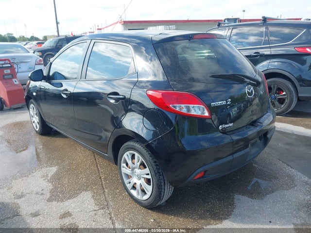 44746266 :رقم المزاد ، JM1DE1HZ2B0106688 vin ، 2011 Mazda Mazda2 Sport مزاد بيع