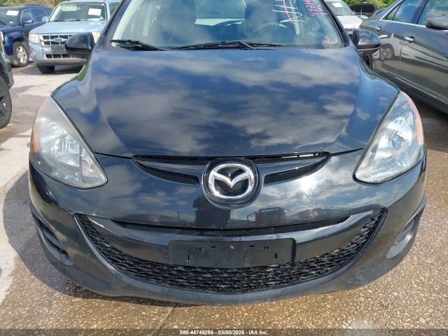 44746266 :رقم المزاد ، JM1DE1HZ2B0106688 vin ، 2011 Mazda Mazda2 Sport مزاد بيع