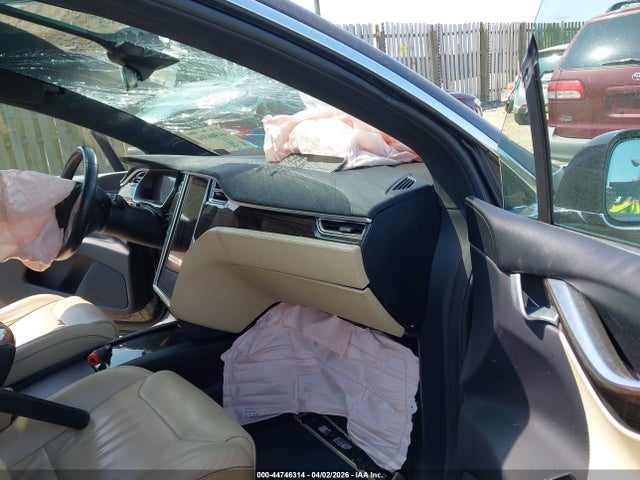 Aukcja sprzedaży 2016 Tesla Model X 60d/70d/75d/90d/p100d, vin: 5YJXCBE26GF030272, numer aukcji: 44746314