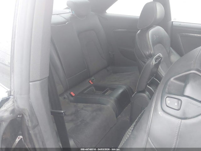 44746316 :رقم المزاد ، WAUDK78TX9A040402 vin ، 2009 Audi A5 3.2l مزاد بيع