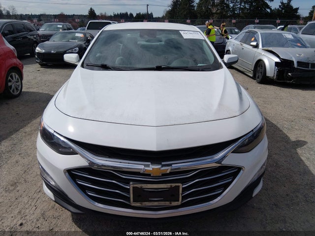 1G1ZD5ST3NF101403 Chevrolet Malibu Fwd Lt