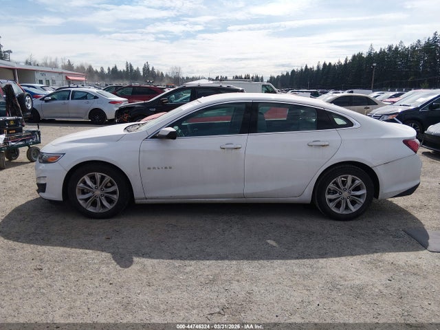 1G1ZD5ST3NF101403 Chevrolet Malibu Fwd Lt