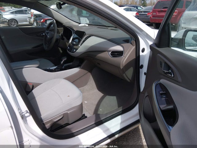 1G1ZD5ST3NF101403 Chevrolet Malibu Fwd Lt