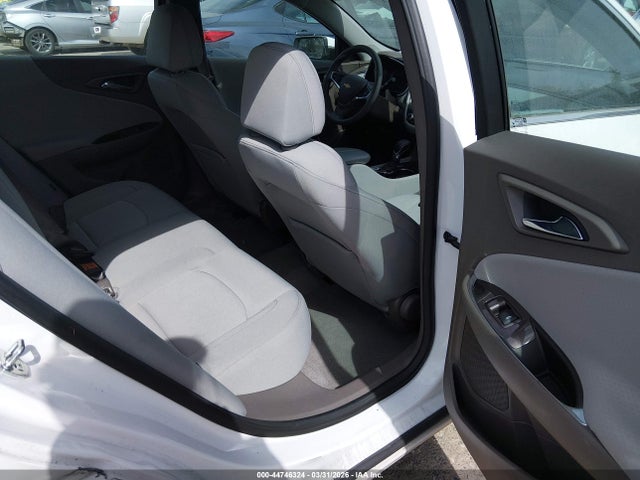 1G1ZD5ST3NF101403 Chevrolet Malibu Fwd Lt