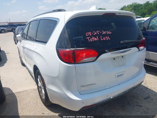 44746334 :رقم المزاد ، 2C4RC1BG0JR217120 vin ، 2018 Chrysler Pacifica Touring L مزاد بيع
