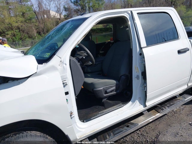44746391 :رقم المزاد ، 3C6RR7KG8JG203156 vin ، 2018 Ram 1500 Express  4x4 5'7 Box مزاد بيع