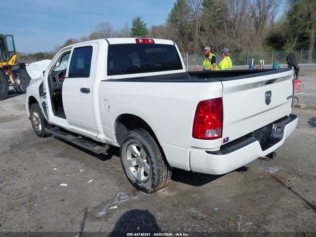 44746391 :رقم المزاد ، 3C6RR7KG8JG203156 vin ، 2018 Ram 1500 Express  4x4 5'7 Box مزاد بيع