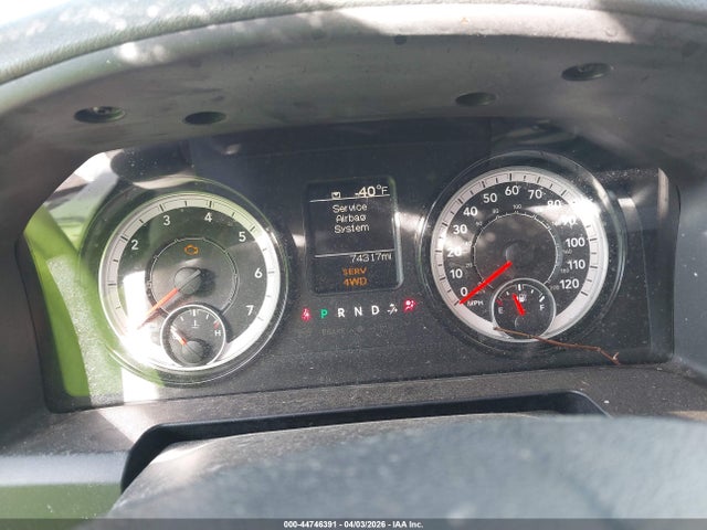 44746391 :رقم المزاد ، 3C6RR7KG8JG203156 vin ، 2018 Ram 1500 Express  4x4 5'7 Box مزاد بيع