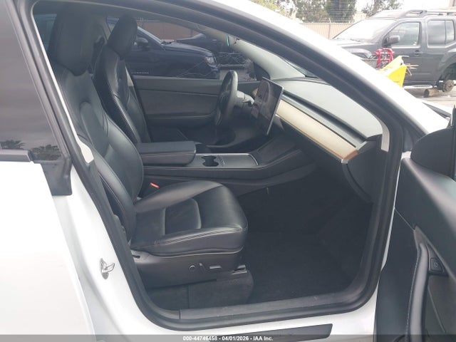 2021 TESLA MODEL Y 5YJYGDEFXMF173387 Photo 4