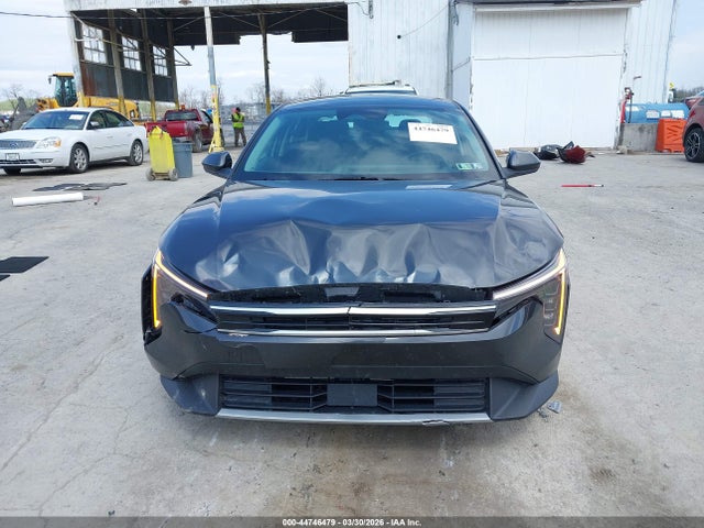 44746479 :رقم المزاد ، 3KPFU4DEXSE004367 vin ، 2025 Kia K4 Ex مزاد بيع