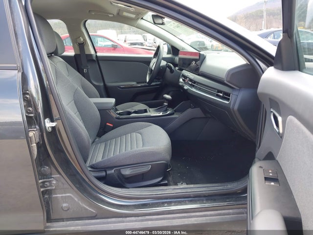 44746479 :رقم المزاد ، 3KPFU4DEXSE004367 vin ، 2025 Kia K4 Ex مزاد بيع