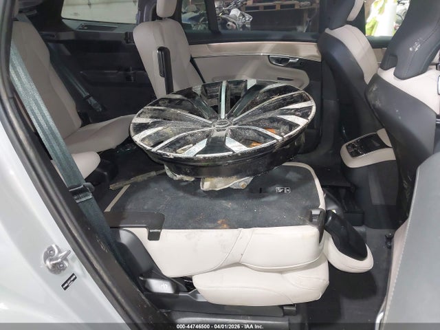 Aukcja sprzedaży 2026 Volvo Xc90 Plus, B6 Awd Gas (mild Hybrid), Gasoline, Bright, 6 Seats, vin: YV4062JE9T1483388, numer aukcji: 44746500