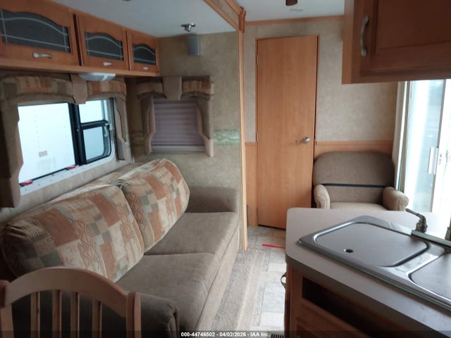 2005 Crossroads Paradise Pointe 36db Travel Trailer მანქანა იყიდება აუქციონზე, vin: 4V0TC36265A001448, აუქციონის ნომერი: 44746502